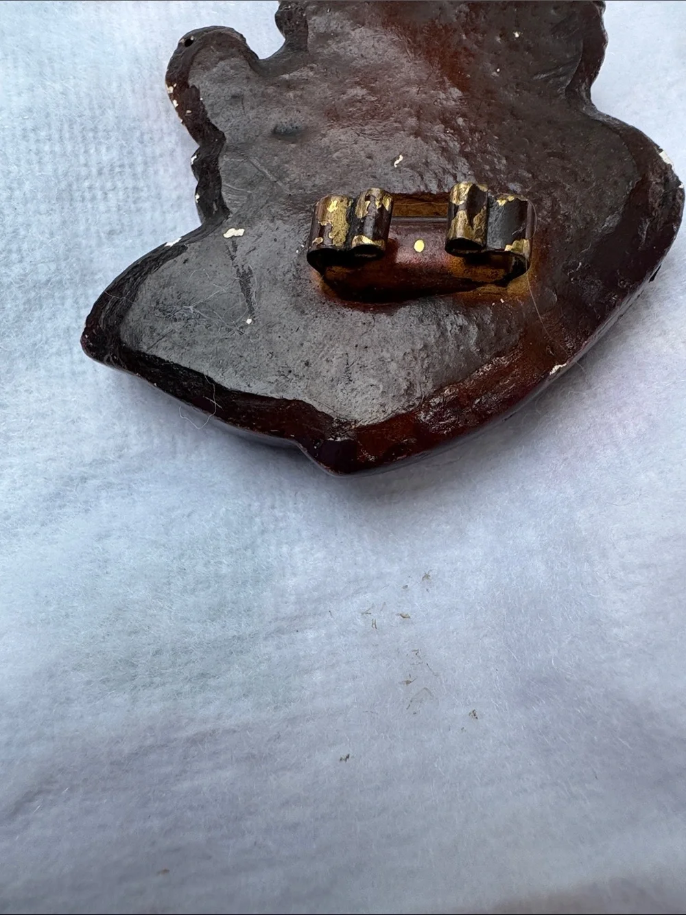 Brown Resin Cowboy Bust Lapel Pin - buffalo Bill
